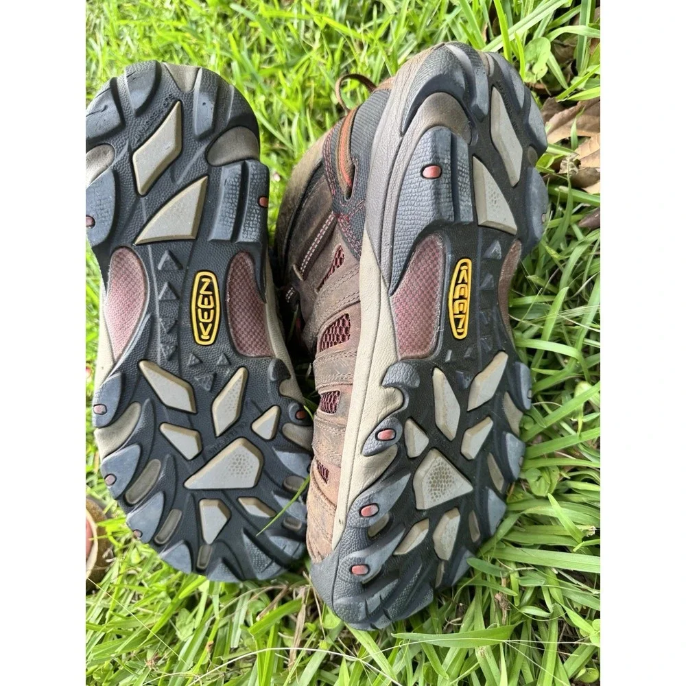 KEEN Womens 9.5 Brown Mid Hiking Boots Waterproof Trail Outdoor Shoes E59
